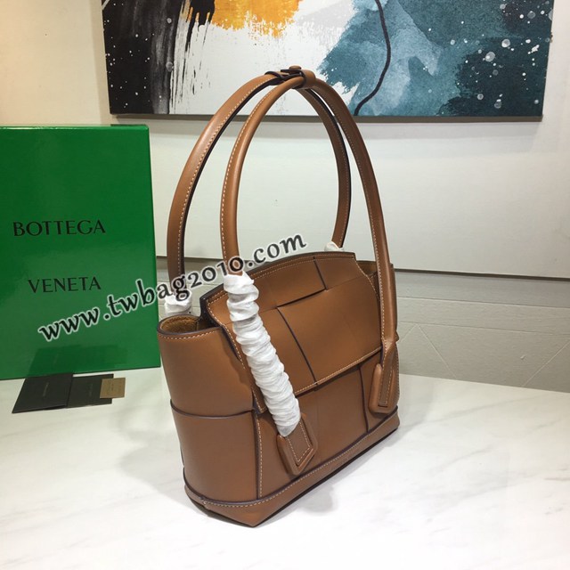 Bottega veneta高端女包 寶緹嘉爆款THE ARCO編織款手提包  BV經典款蝙蝠包  gxz1119